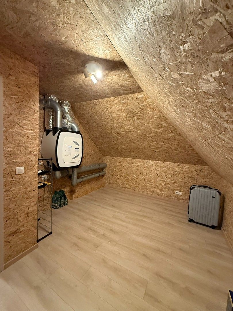 Prachtig instapklare woning met 3 slaapkamers en grote tuin te Leopoldsburg. foto 22