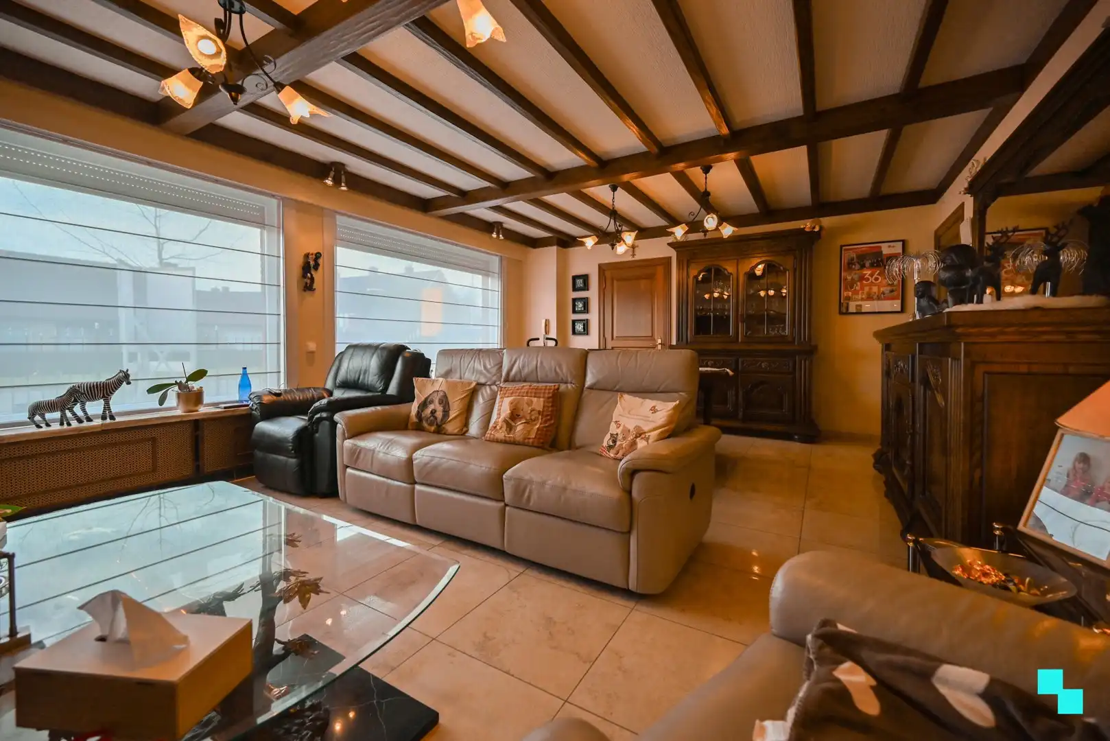 Ruime woning met praktische loods/werkplaats gelegen nabij het centrum van Izegem foto 7