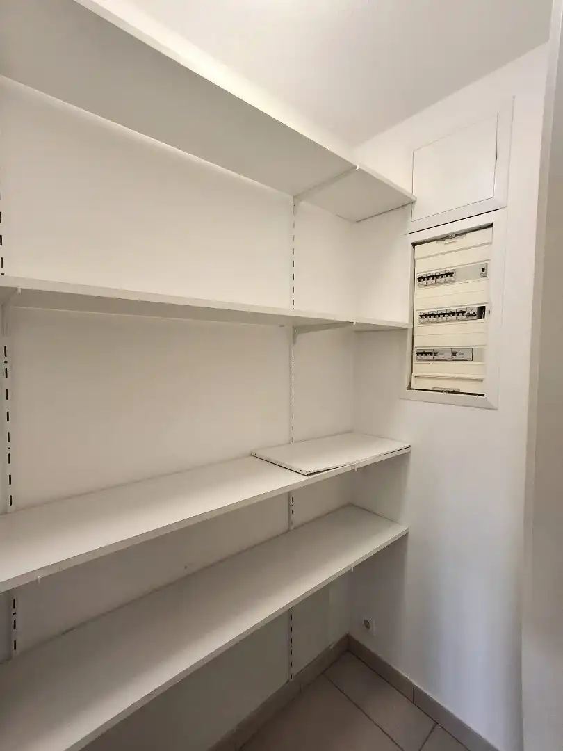 RECENT GERENOVEERD, CENTRAAL GELEGEN DUPLEX-APPARTEMENT MET 2 SLAAPKAMERS foto 10