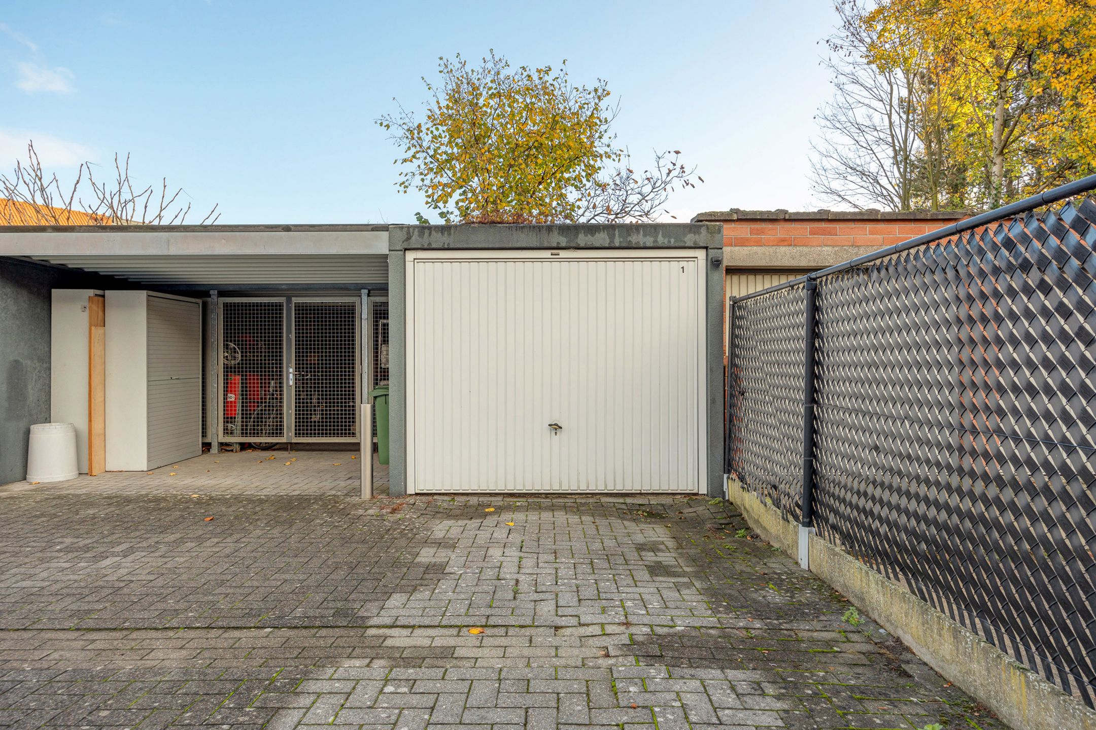 Gelijkvloers app met 2 terrassen en garagebox foto 13