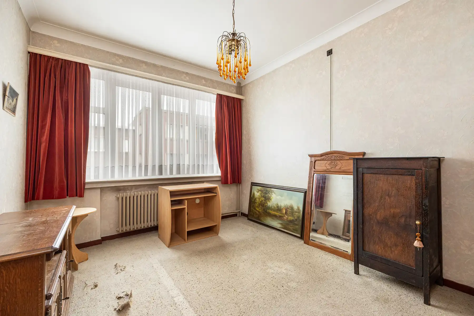 Riante, te renoveren woning op toplocatie  foto 9