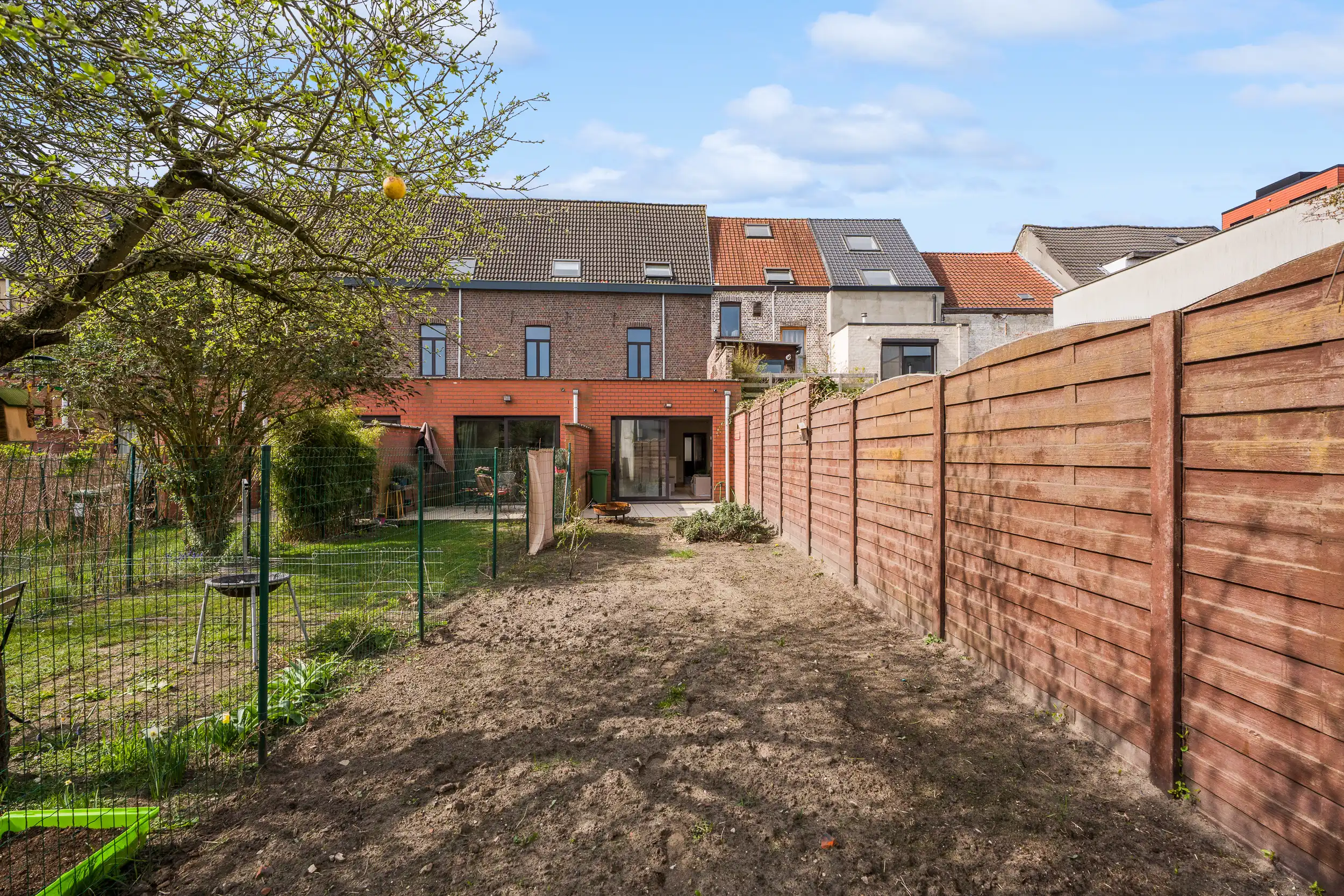 Ruime gezinswoning met zonnige tuin in Sint-Amandsberg foto 16