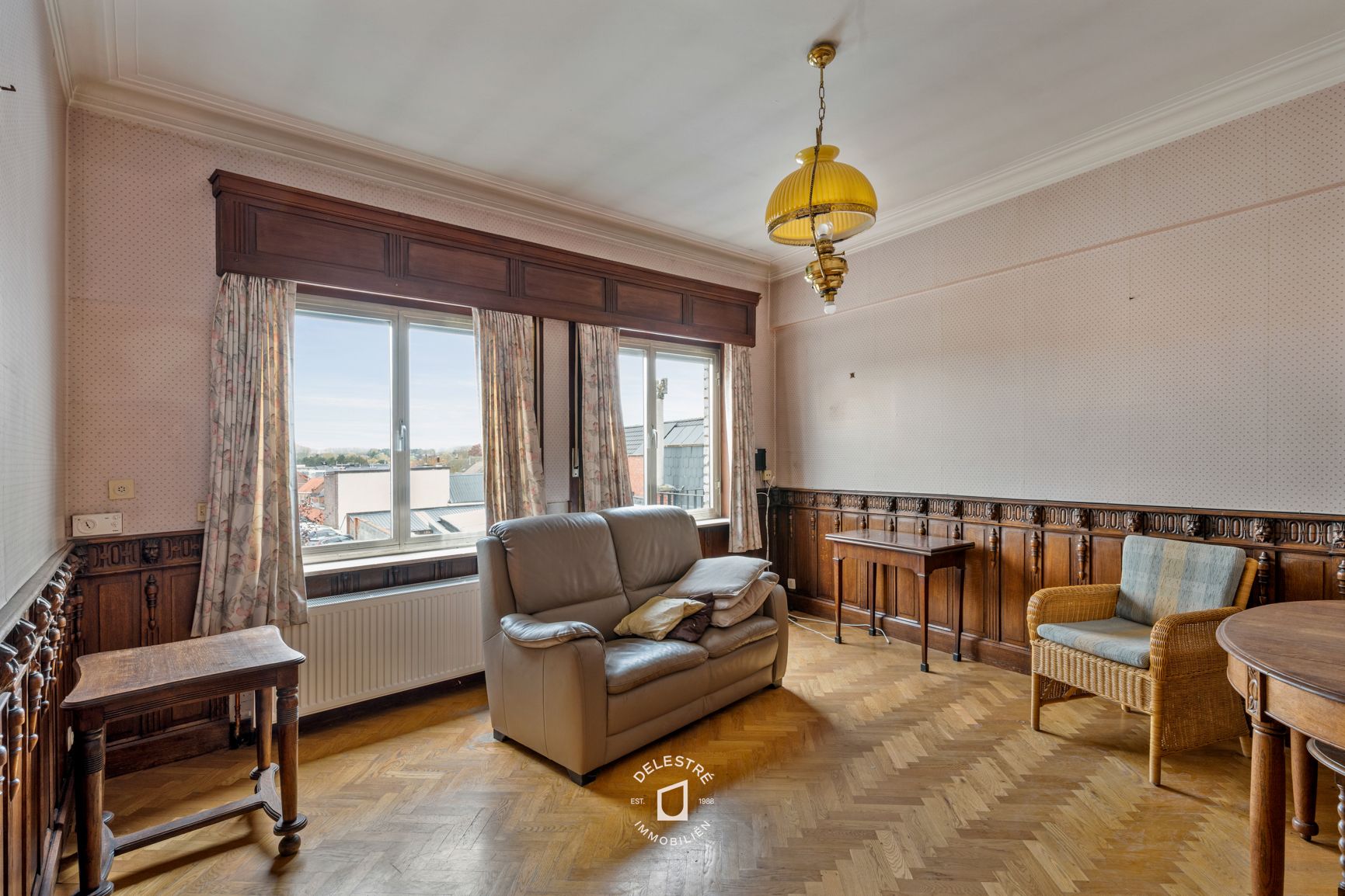 ERG RUIME MULTIFUNCTIONELE EIGENDOM MET 3 GARAGES  foto 14