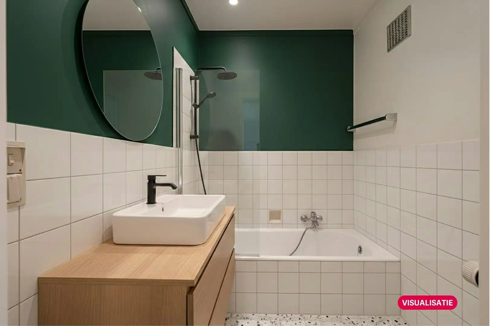 Centraal gelegen 2-slaapkamerappartement met zeezicht! foto 16