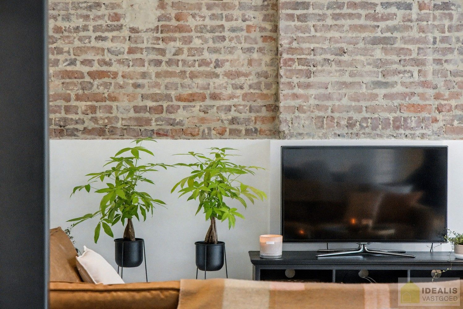 IDEALIS VASTGOED - EEN BIJZONDER HUIS, EEN BIJZONDERE LOCATIE, EEN UNIEKE KANS OM TE WONEN IN EEN AUTHENTIEK LANDHUIS MET EEN PRACHTIGE INRICHTING EN EEN HOOGWAARDDIGE AFWERKINGSGRAAD! foto 14