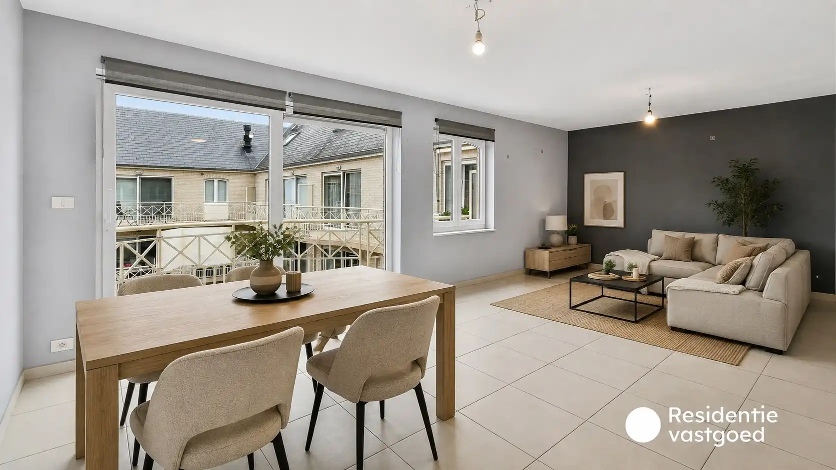 Duplex-appartement in rustige residentie met twee slaapkamers en terras foto 6