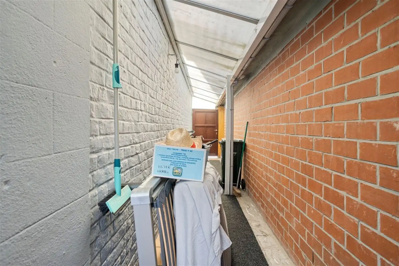 te renoveren woning met tuin foto 25