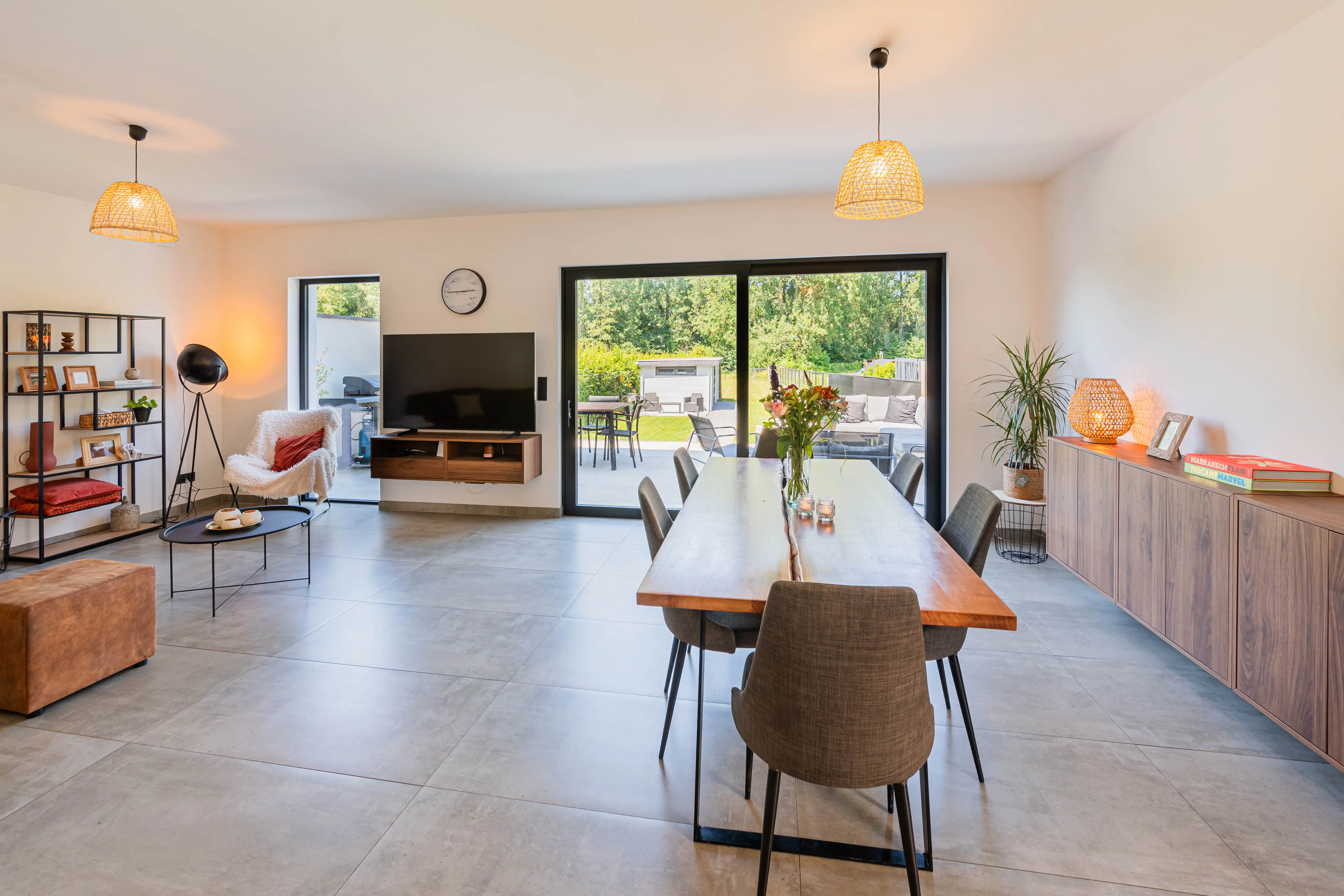 BEN-woning met 4 slaapkamers, 3 badkamers en groen uitzicht! foto 7