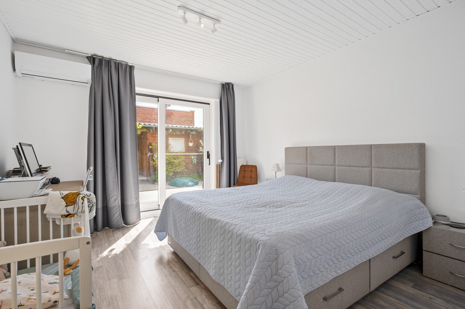Ruime halfopen tweewoonst met veel mogelijkheden! foto 9