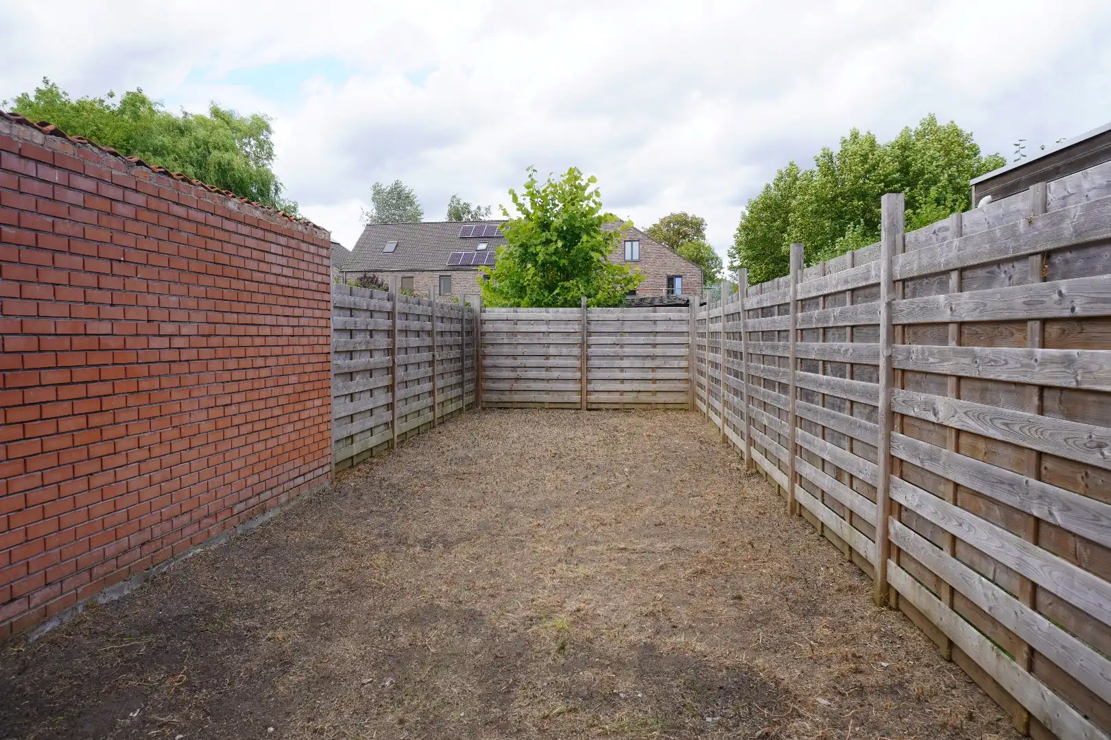 Gerenoveerde rijwoning in Lokeren, centrum. foto 21