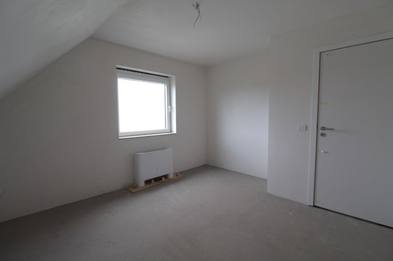 Energiezuinige halfopen woning te huur in Sijsele foto 8