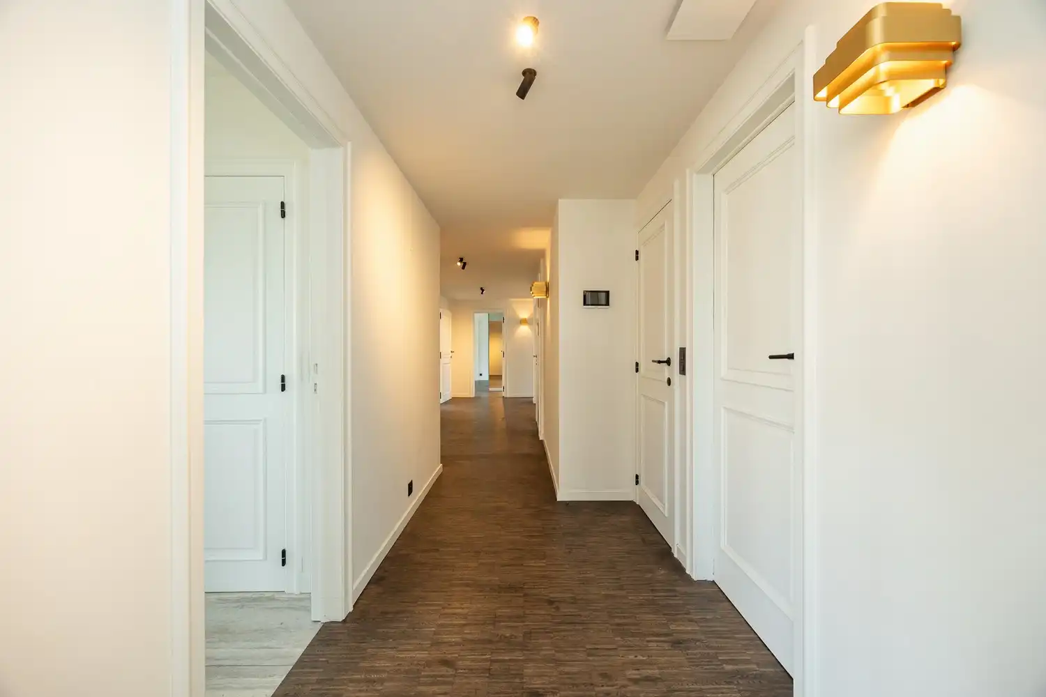 Luxueus en energiezuinig hoekappartement (260m²) op de 6de verdieping met prachtig uitzicht op het Stadspark foto 14