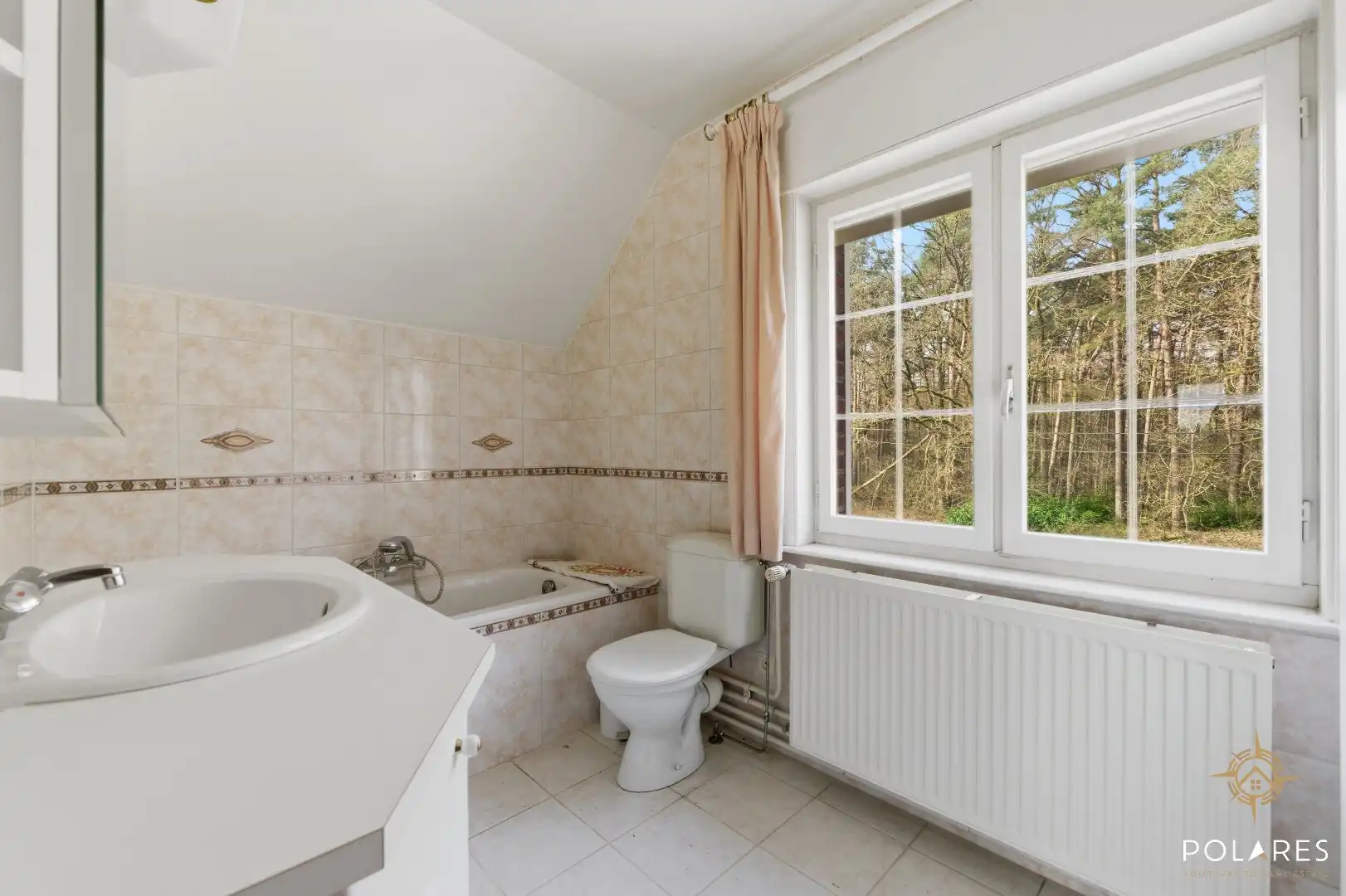 Karaktervolle vrijstaande woning tegenover het bos!  foto 17