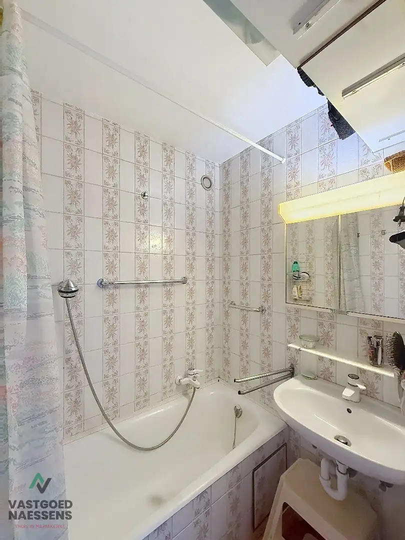 OP TE FRISSEN STUDIO MET ZICHT OP ZEE EN TERRAS foto 4