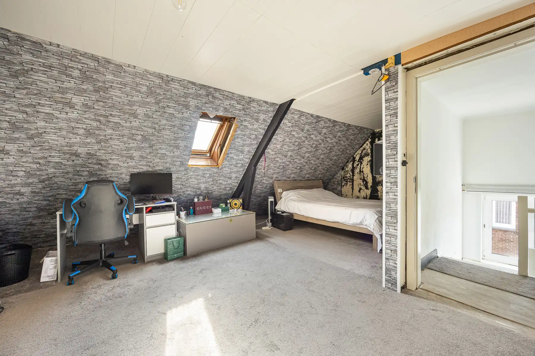 Gezinswoning met 4/5 slaapkamers met garage en tuin in het  centrum van Turnhout. foto 15