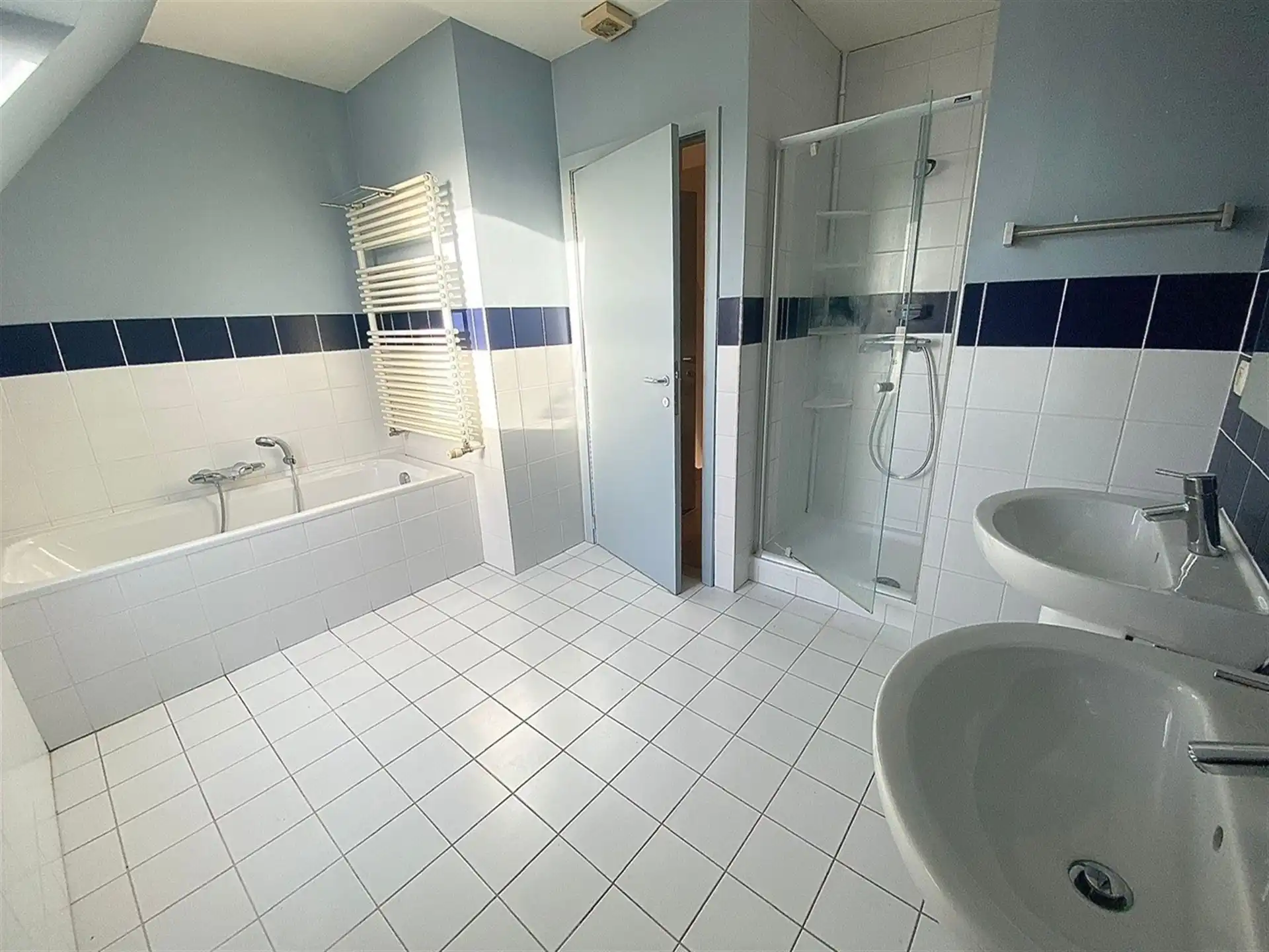 Ruim duplex-appartement met 2 slaapkamers en terras foto 14