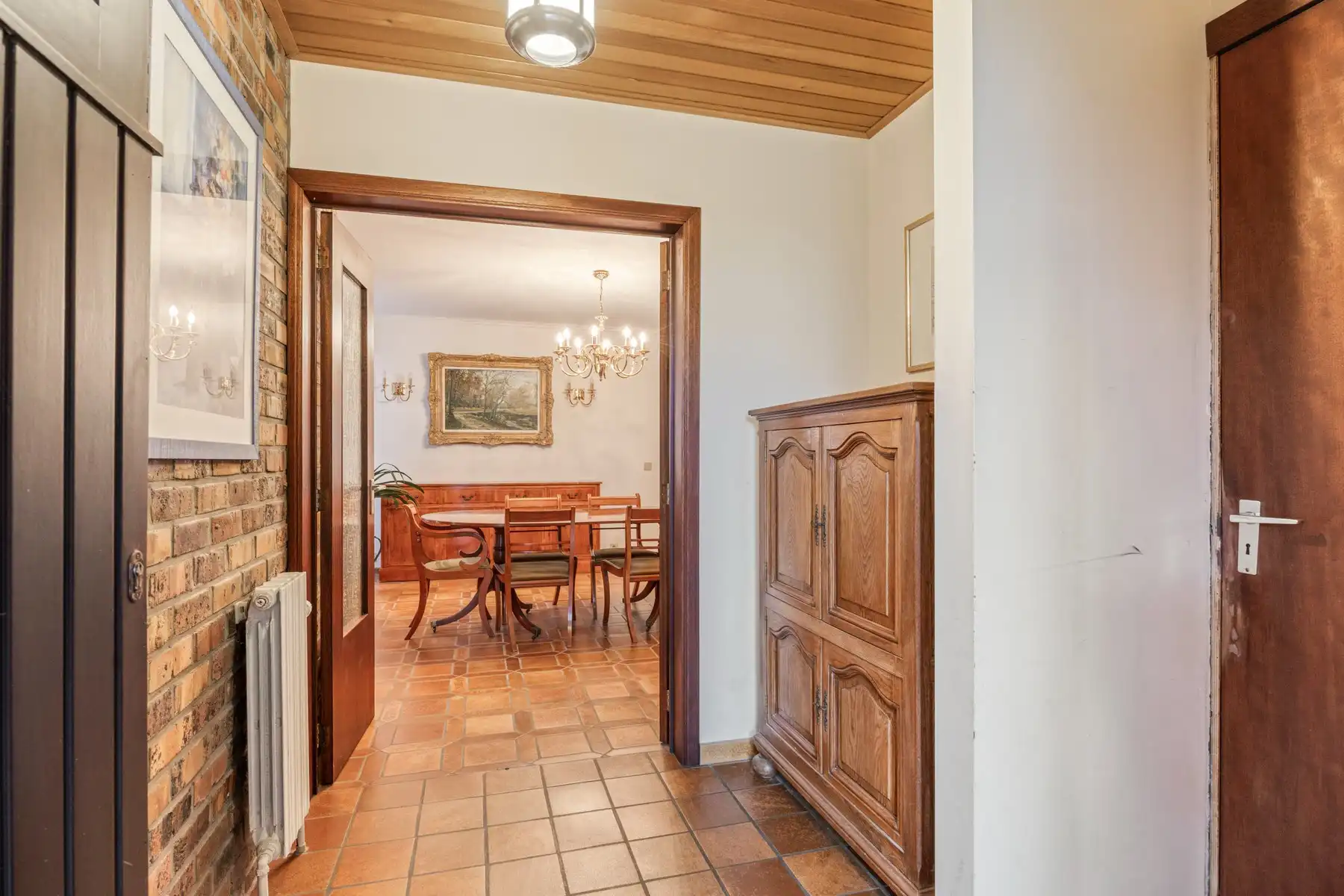 Cosy gezinswoning met 4 slaapkamers, garage en tuin - NATO op 10 min. foto 4