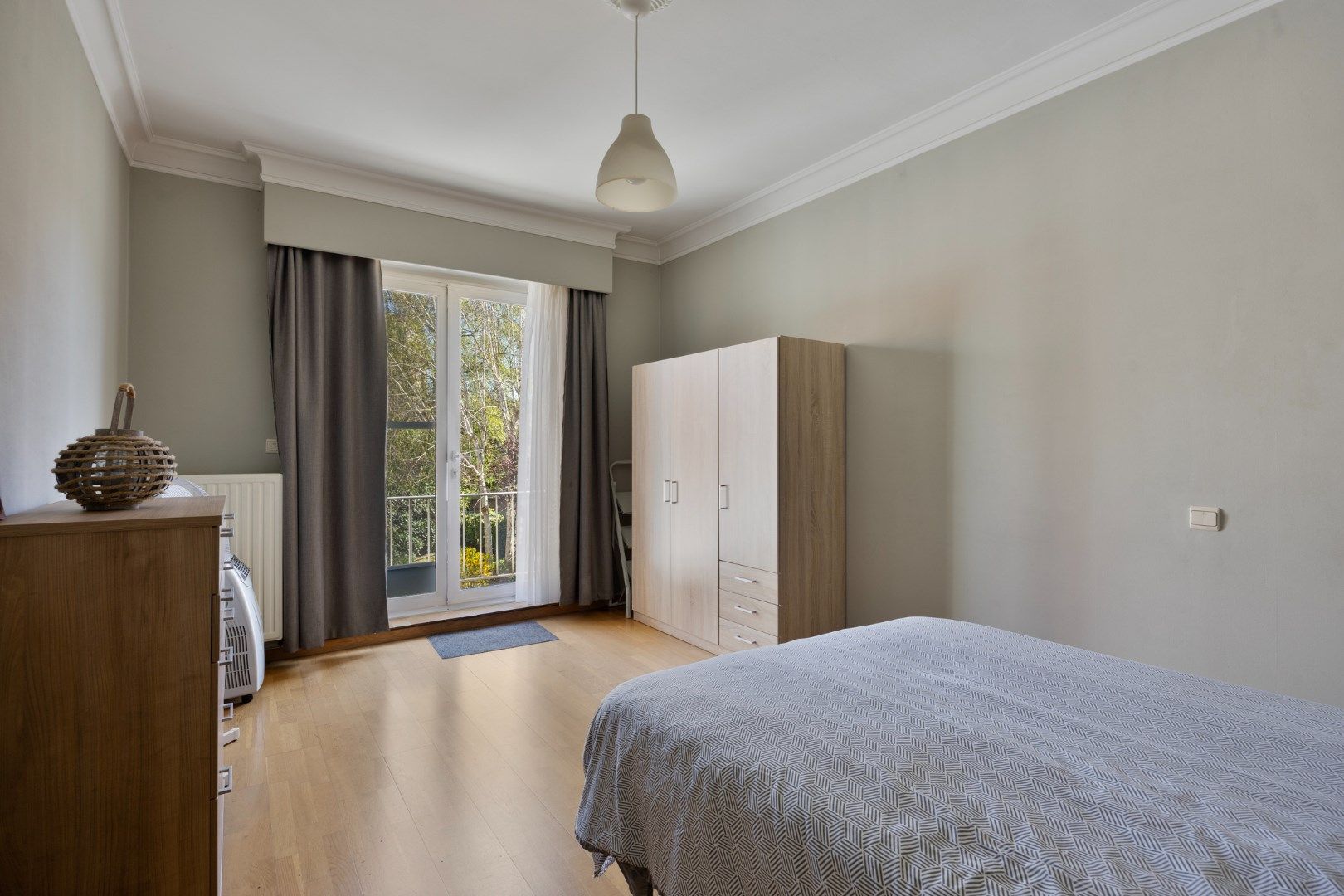 Ruim appartement met groot zonneterras in Tongeren - centrale ligging en open uitzicht foto 16