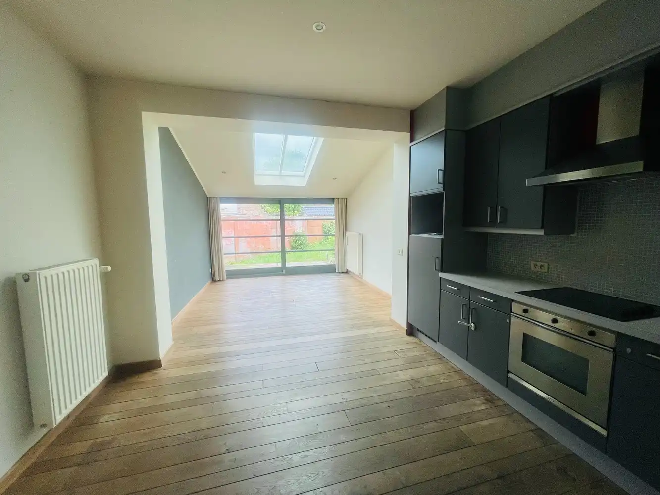 Assebroek, leuk ENERGIEZUINIG gezellig &nbsp;instapklaar woonhuis met 3 SLAAPKAMERS en tuintje foto 6