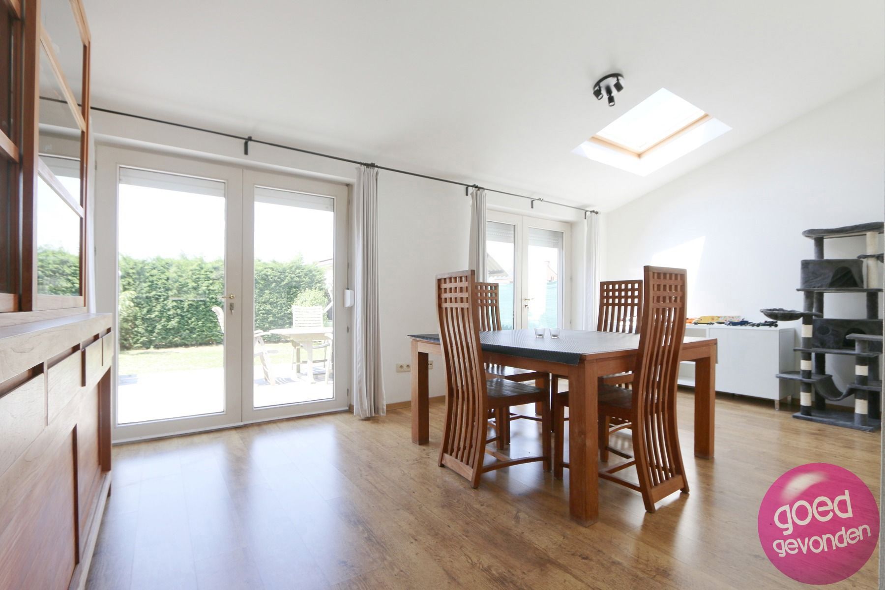 GEZINSWONING - HOB - 4 SLK - TERRAS - TUIN - GARAGE - RUSTIG foto 7