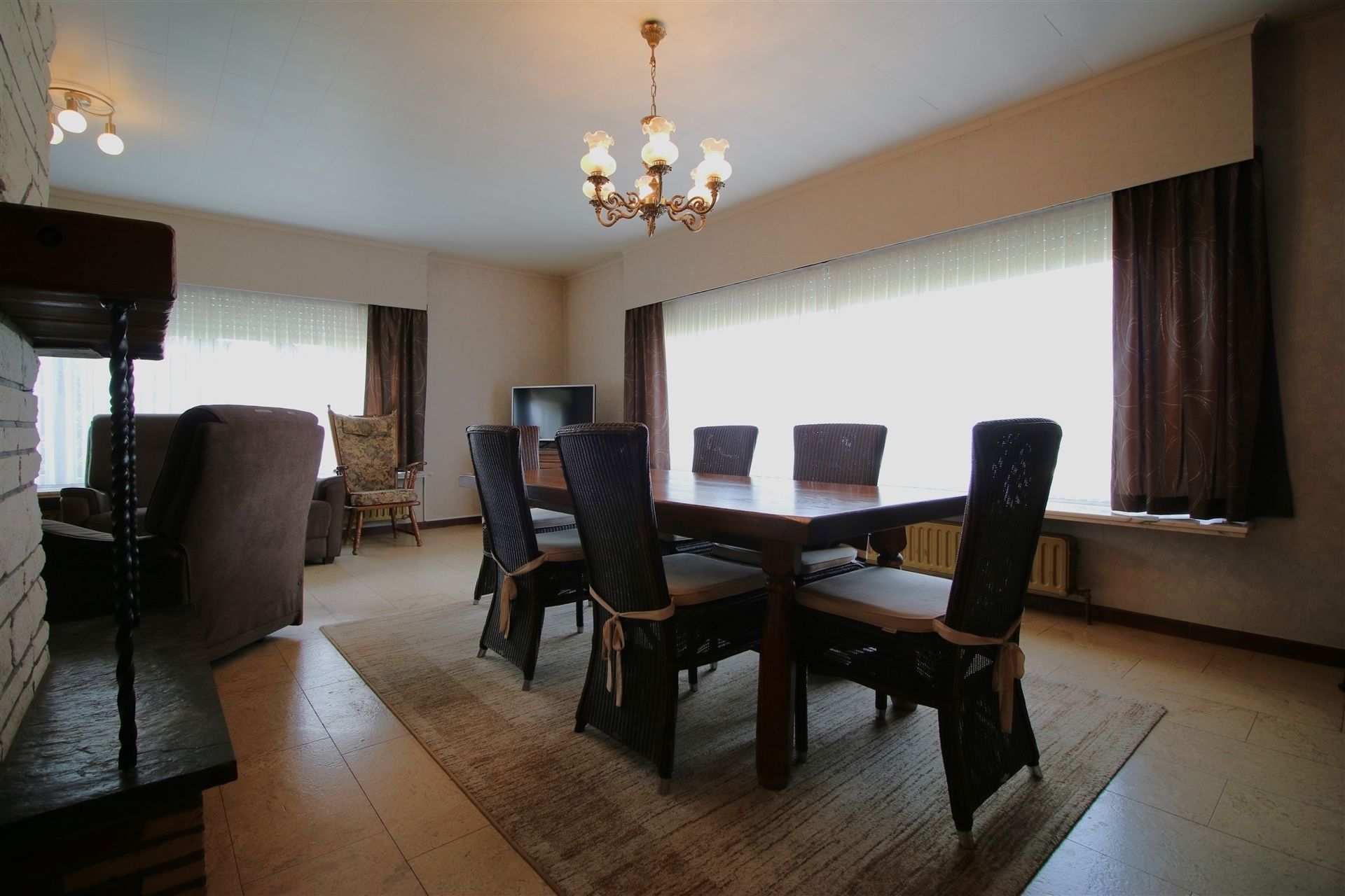 Op te frissen bungalow met 3 slaapkamers foto 5