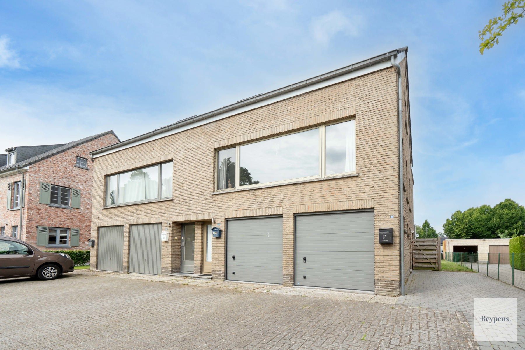 Opbrengsteigendom met 2 appartementen foto 3