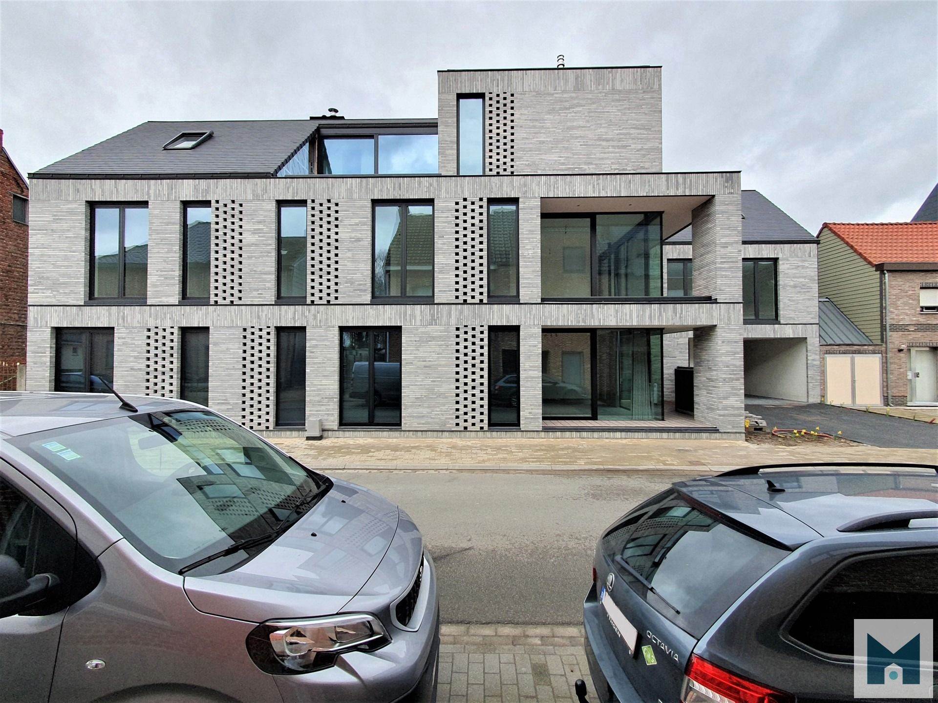 Prachtig lichtrijk nieuwbouwappartement met 2 slaapkamers! foto 2
