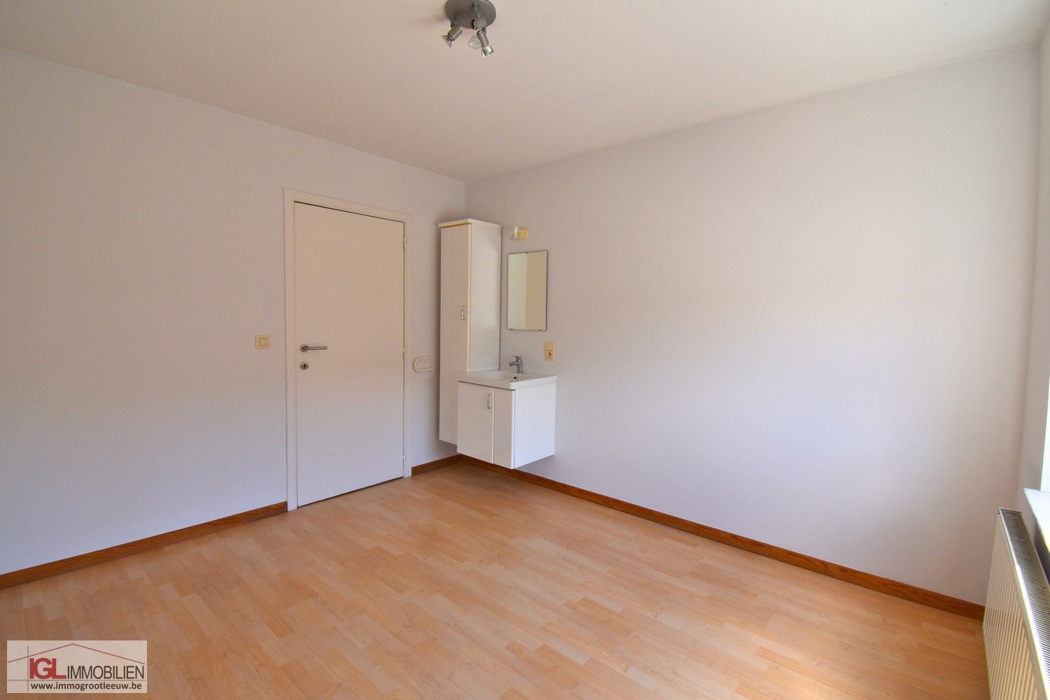 Ruime & energiezuinige woning met 4 slaapkamers, zuidgerichte buitenruimtes en 3 staanplaatsen nabij het centrum van Vlezenbeek foto 23