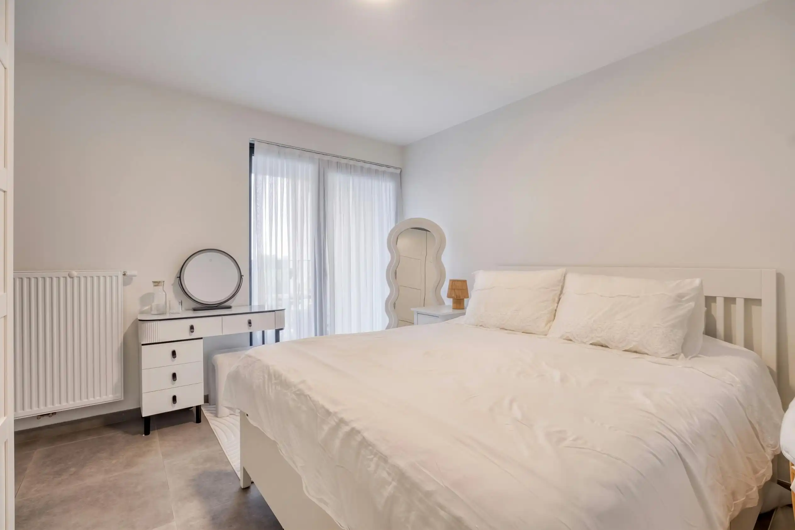 Ruim appartement te koop in Ieper met 3 kamers foto 10