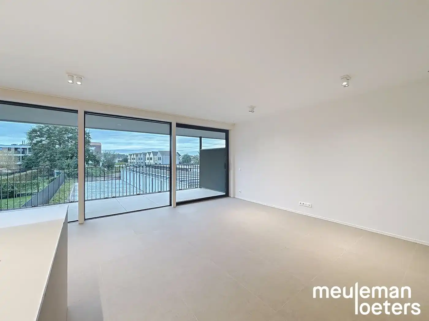 Energiezuinig appartement met ruim terras en garage foto 3