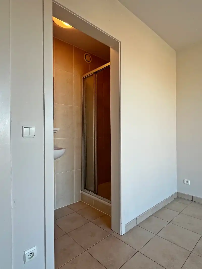 INSTAPKLAAR APPARTEMENT IN OOSTDUINKERKE-BAD foto 14