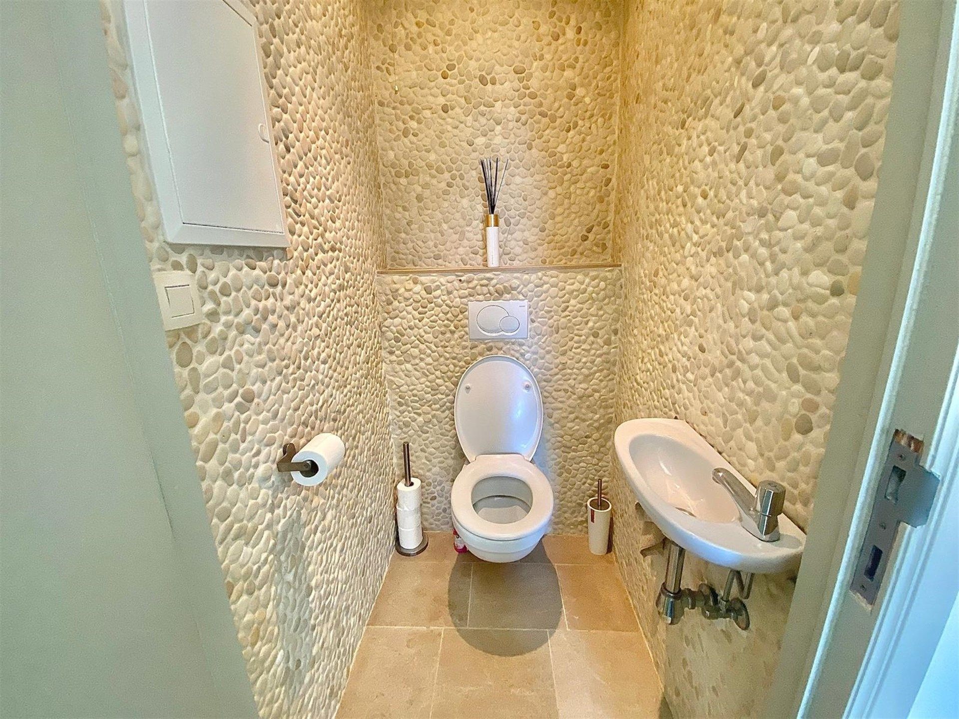 Prachtig appartement met drie ruime slaapkamers en twee terrassen foto 13