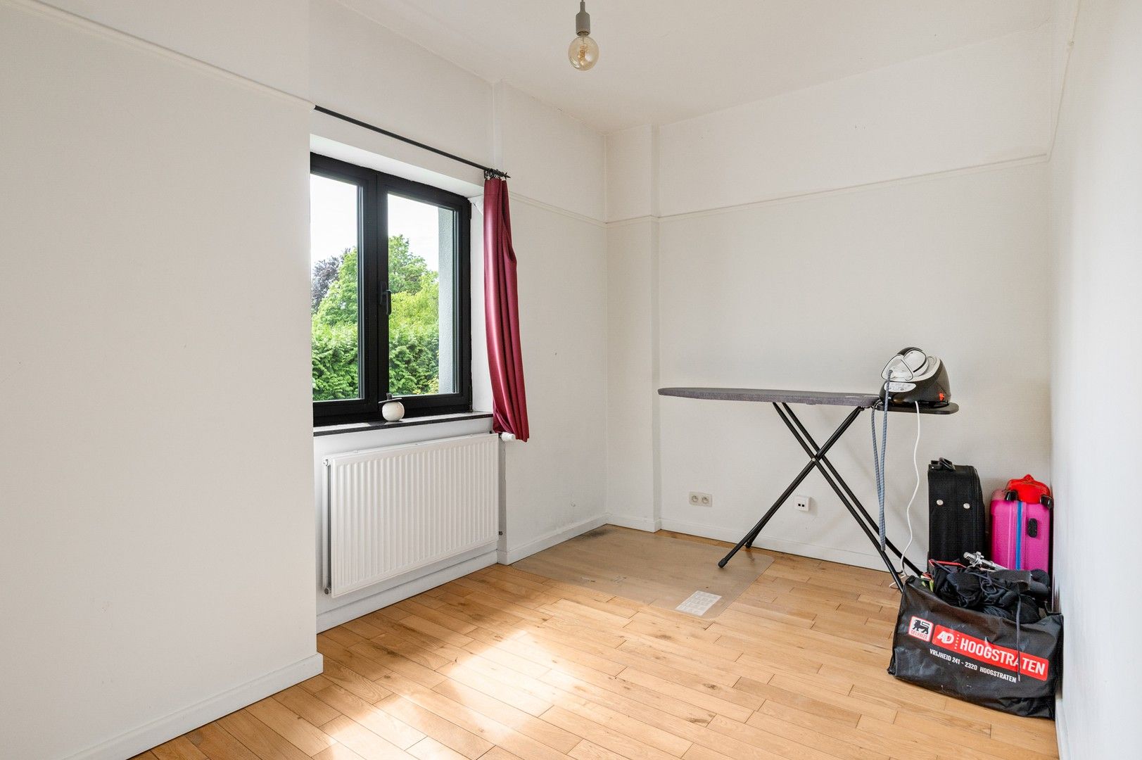 Vrijstaande woning met 5 slaapkamers en grote zonnige tuin foto 20