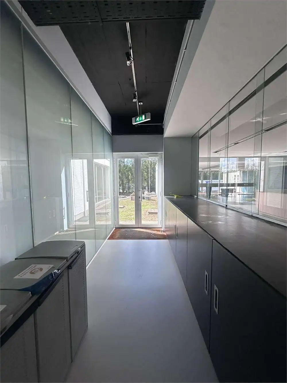 UNIEKE KANTOREN MET PARKING EN VERSCHILLENDE OPPERVLAKTES foto 13