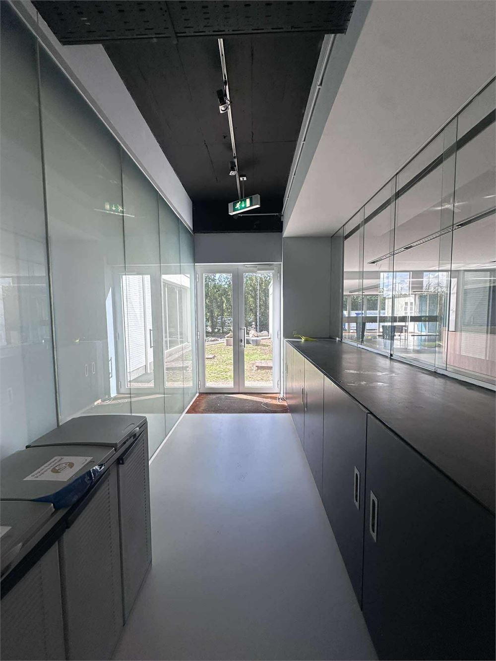 UNIEKE KANTOREN MET PARKING EN VERSCHILLENDE OPPERVLAKTES foto 13