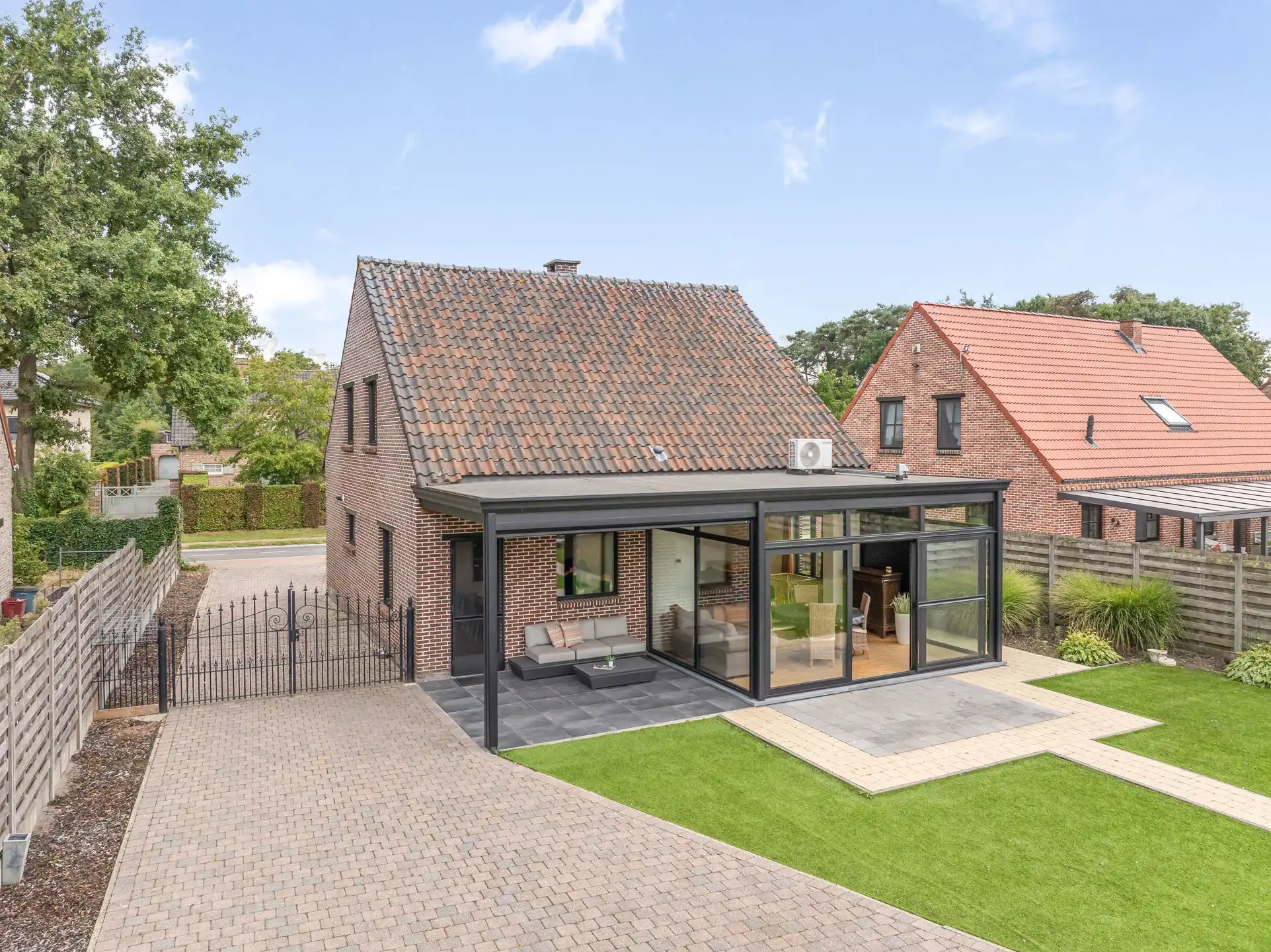 Grotendeels gerenoveerde woning met veel mogelijkheden foto 14