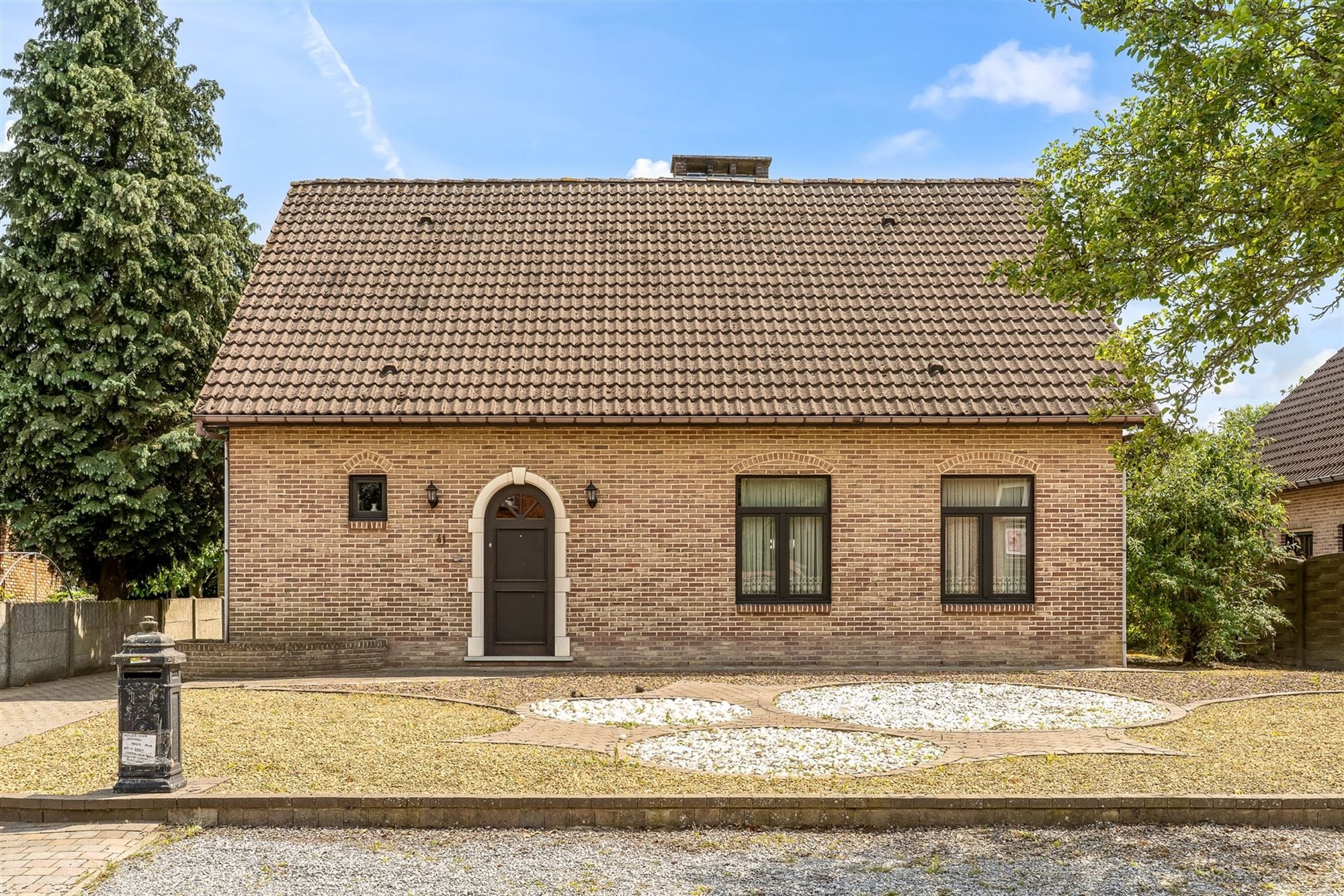 ZEER RUIME WONING (380M²) MET 4 SLAAPKAMERS GELEGEN OP EEN ZONNIG GEORIËNTEERD PERCEEL VAN 12A70CA TE BEVERLO foto 30