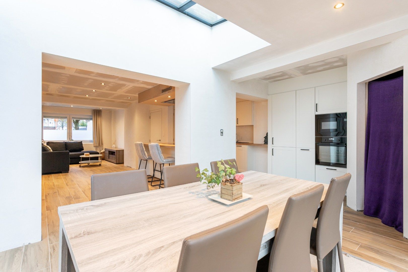 Rustig gelegen halfopen woning met 3 slpks en tuin te Buizingen foto 7