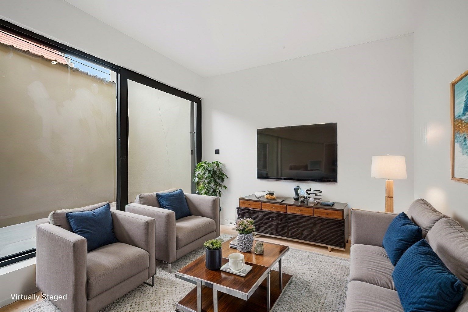 Gerenoveerde woning met mogelijks 4 kamers en terras foto 4