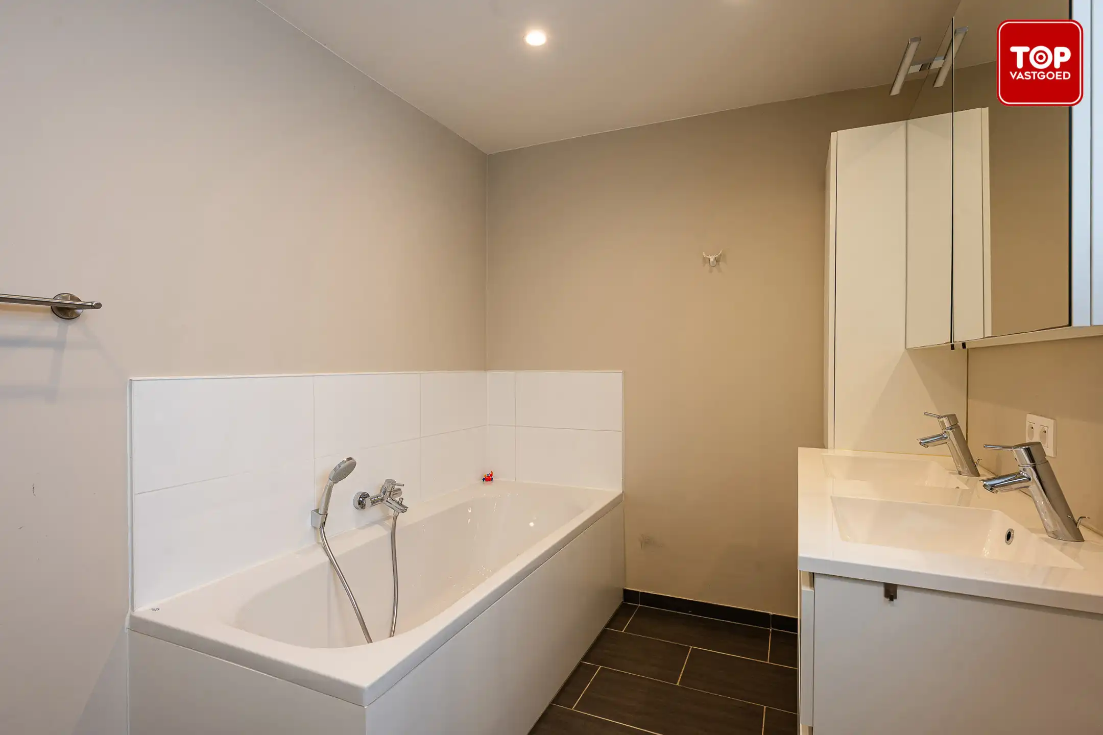 Instapklare woning op een booscheut van de Bourgoyen en Ganzerik.  foto 13