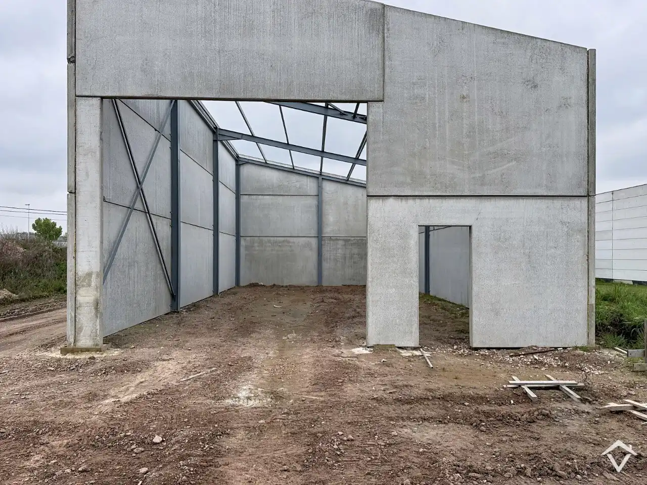 Loods NR A te koop – 180 m² KMO-zone Ardopoort te Roeselare foto 5