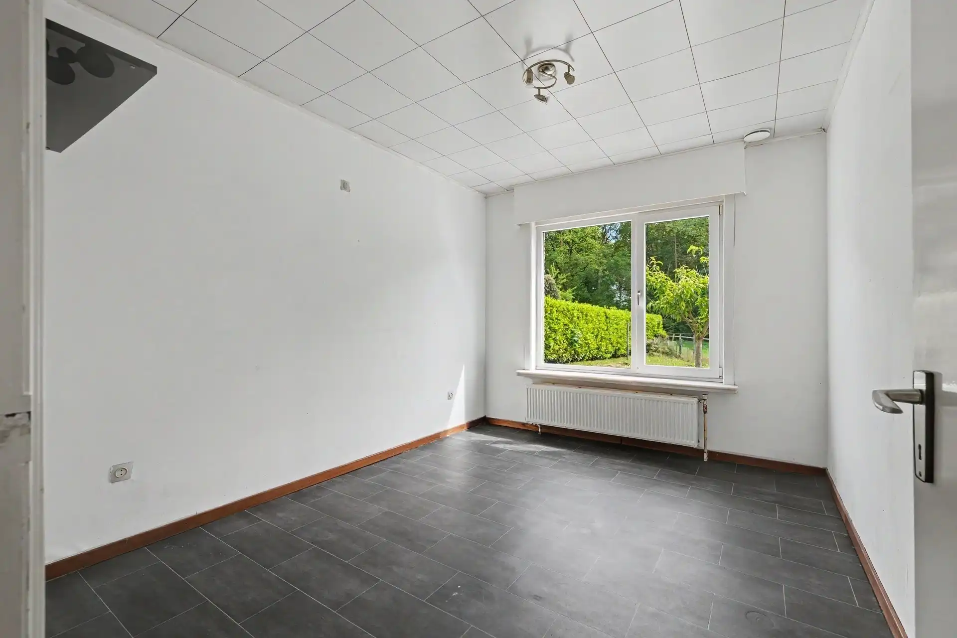 Uitstekend gelegen open bebouwing type bungalow met prachtig uitzicht foto 6