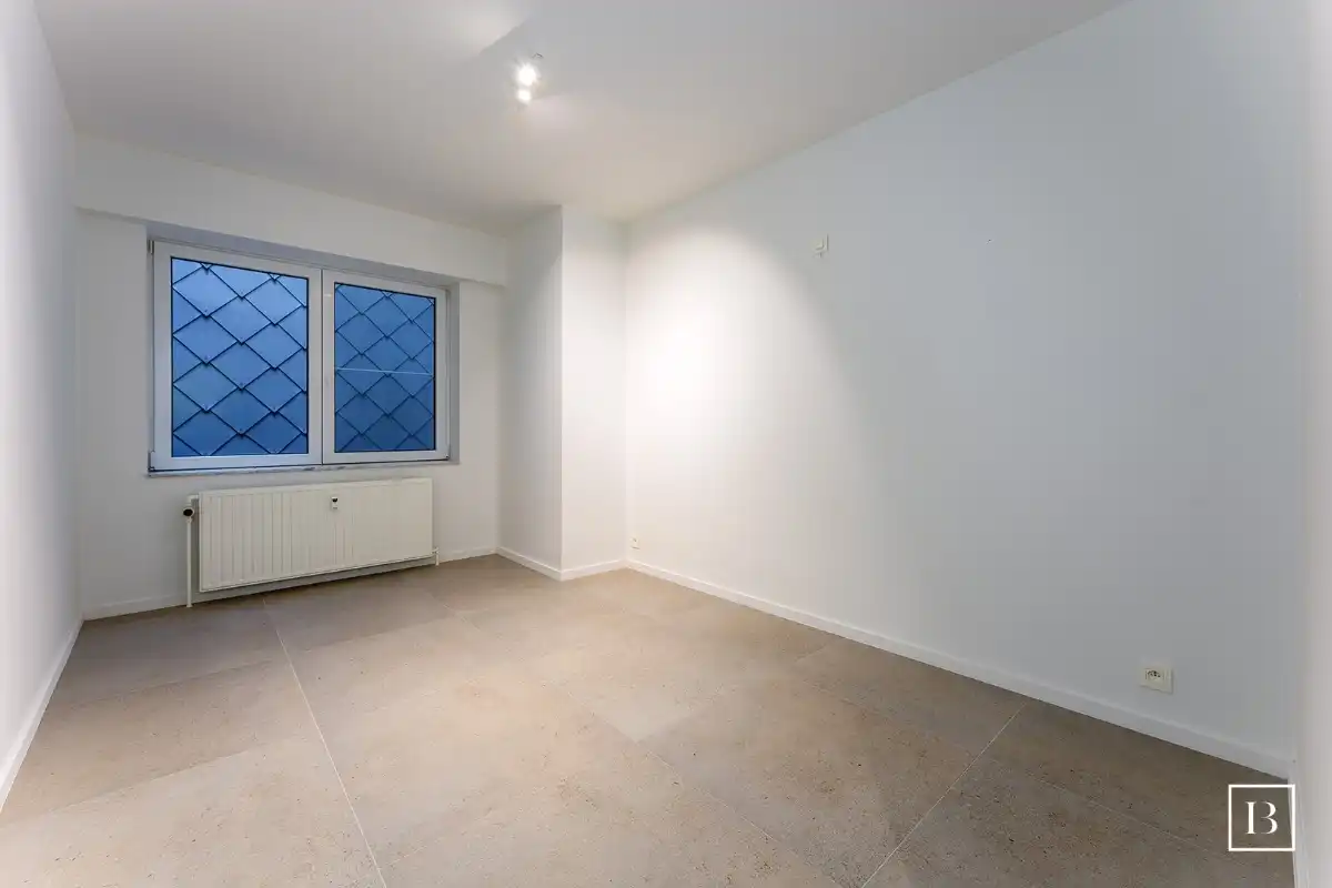 Hoogwaardig gerenoveerd appartement nabij de zeedijk foto 12