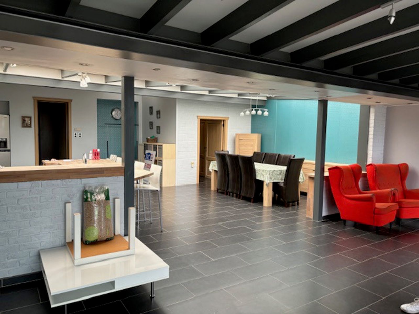 Woning 6 slpks 3 badks te Landen foto 3