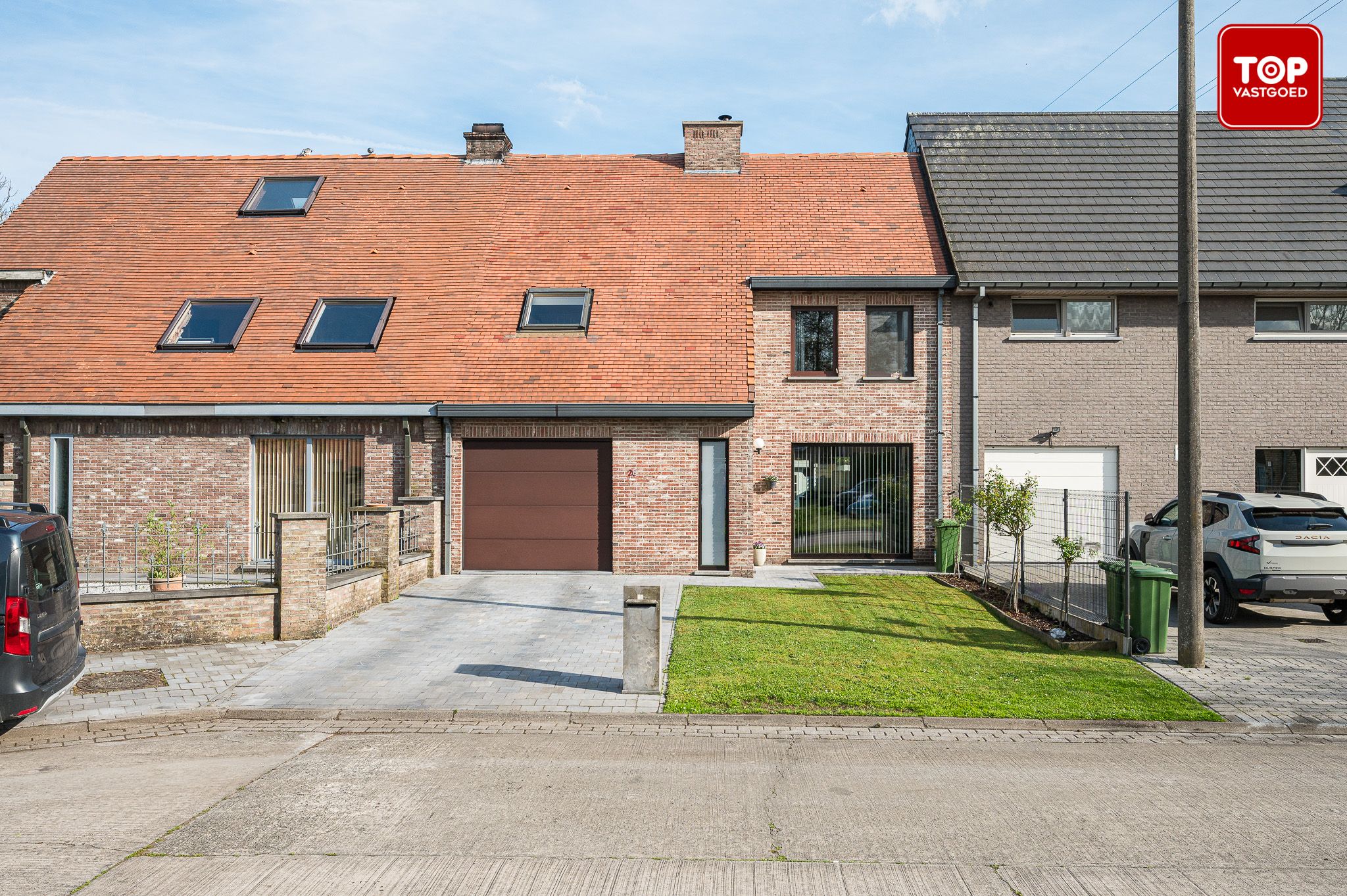 Instapklare woning met 3 slaapkamers en tuin in een doodlopende straat foto {{pictureIndex}}
