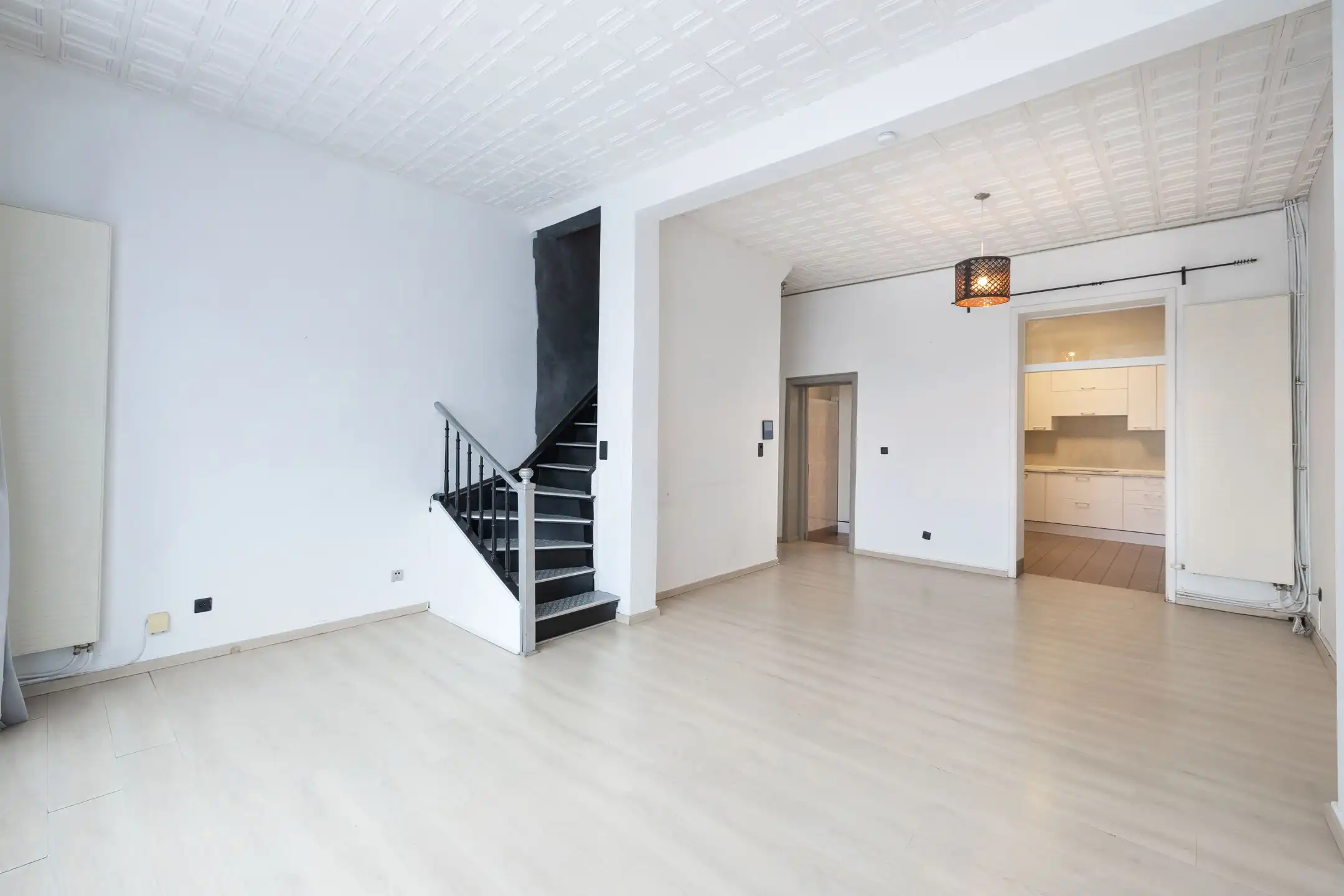 Een ruime woning met potentieel op toplocatie foto 14