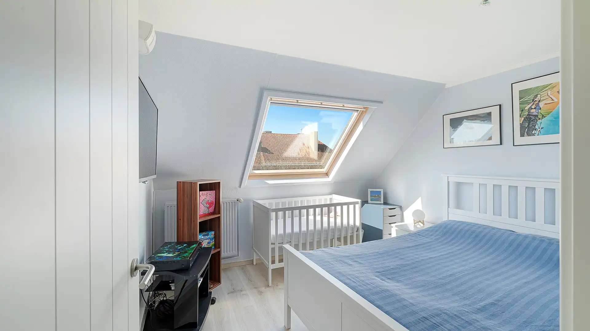 Ruime, stevige gezinswoning met 5 kamers en garage foto 20