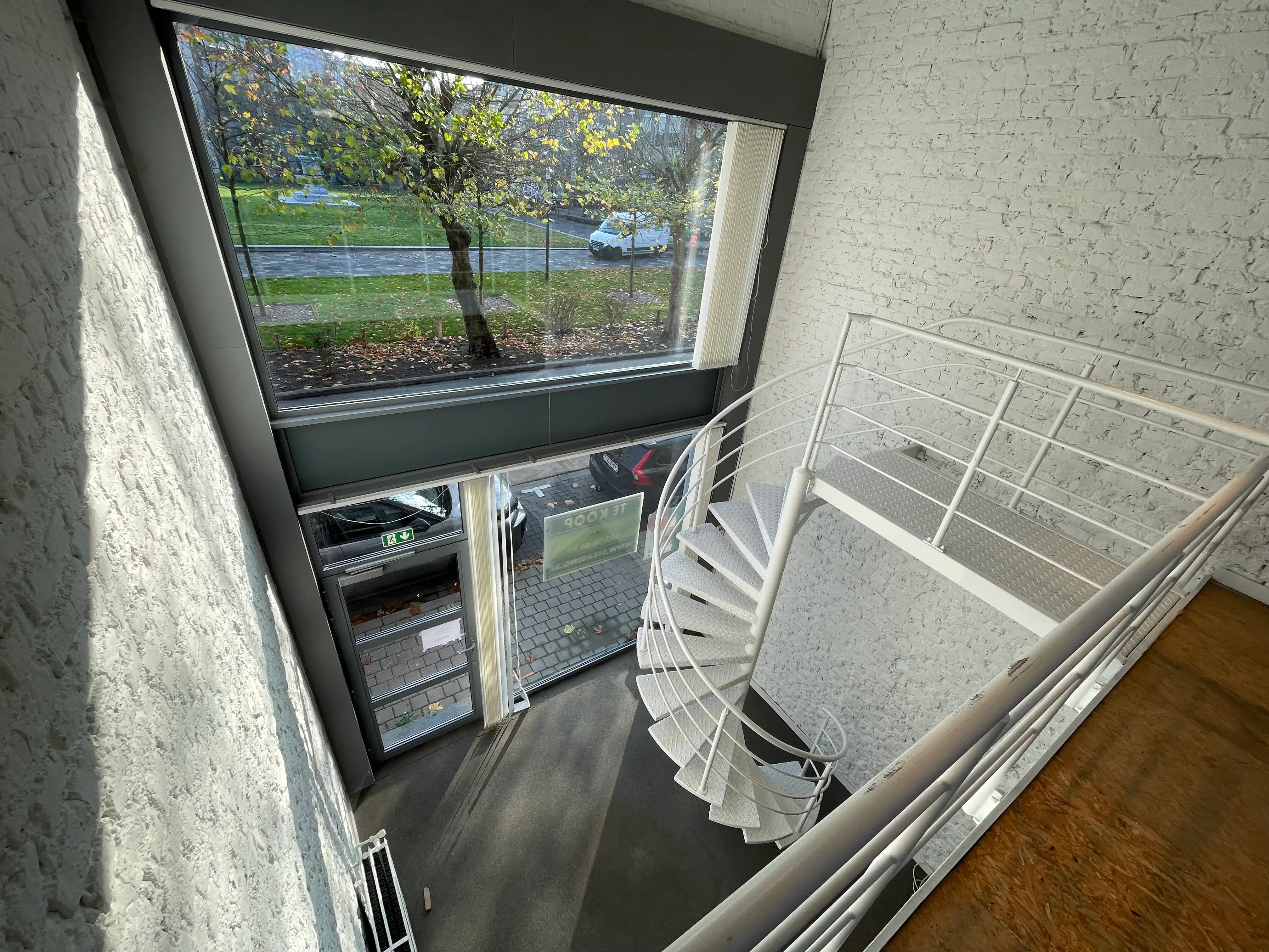 CENTRAAL GELEGEN HANDELSPÄND foto 14