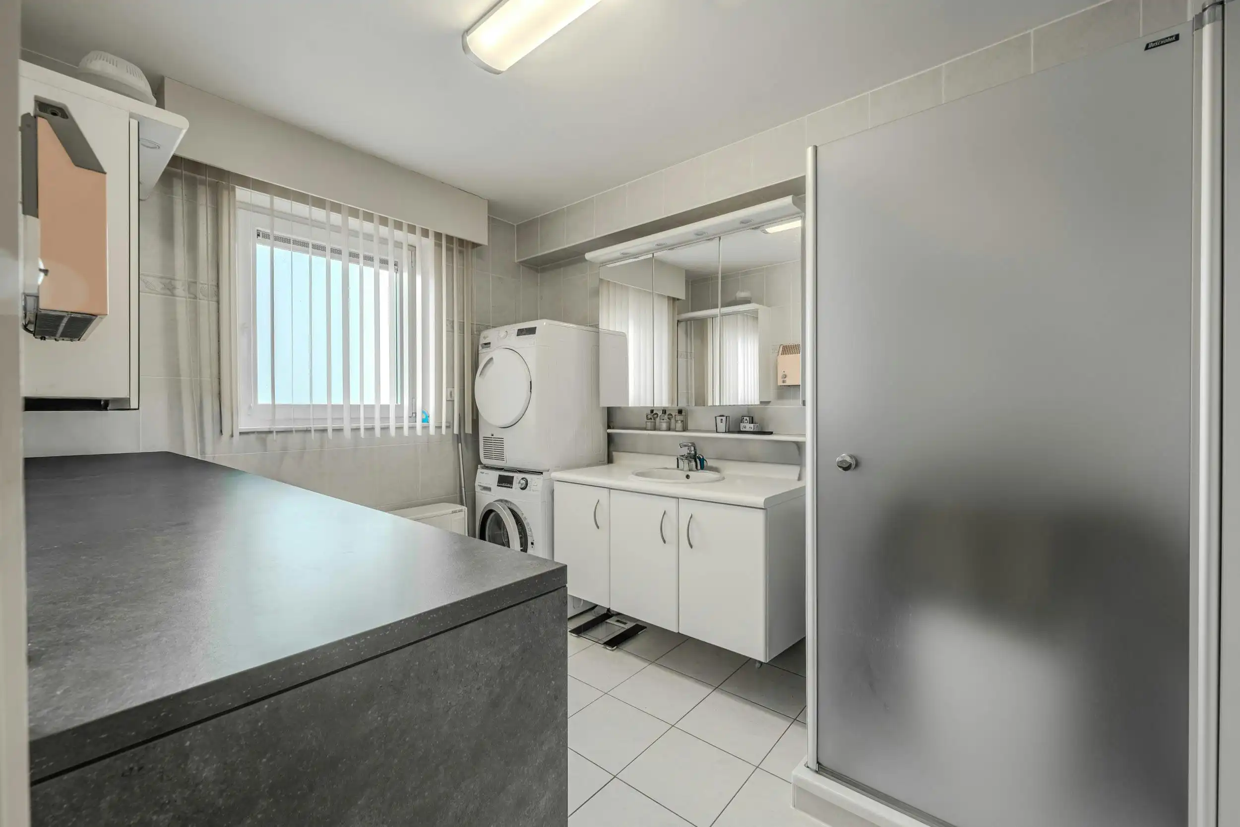 Ruim penthouse appartement met groot terras op toplocatie! foto 9