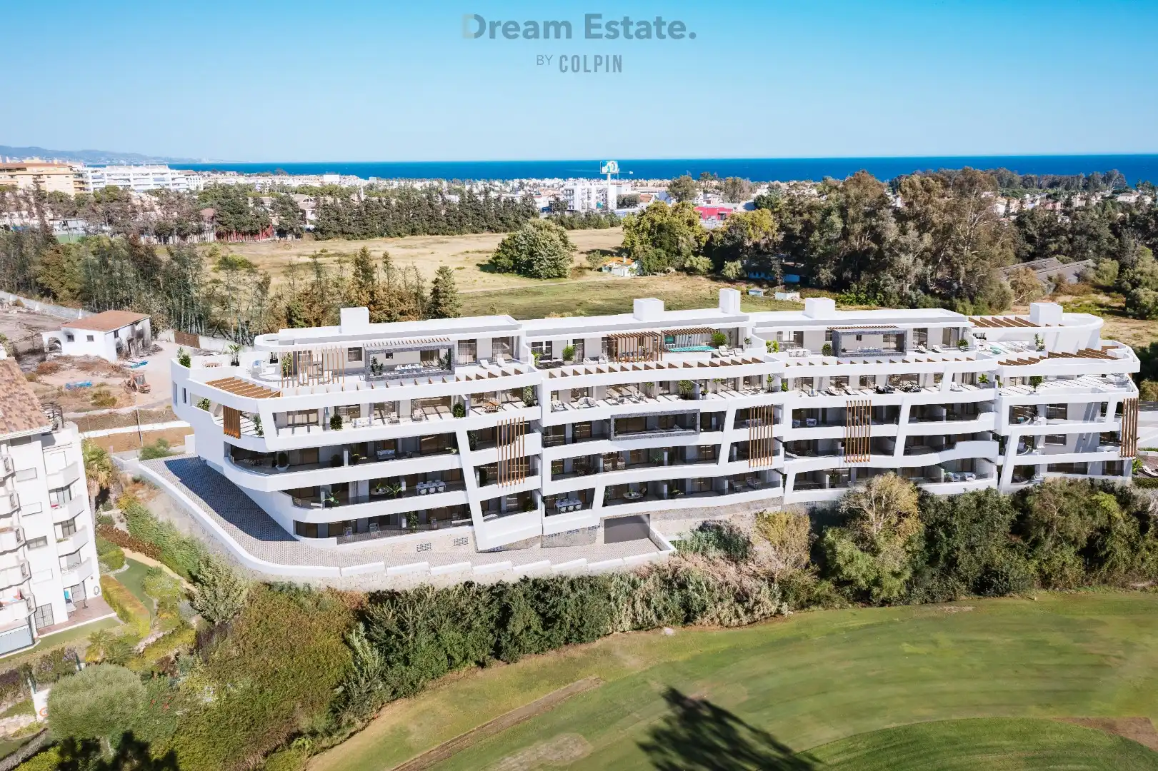 Exclusief boetiek project tegenover golf en op wandelafstand van San Pedro foto {{pictureIndex}}